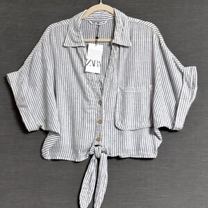 Zara Women's Blue Striped Button Down Shirt